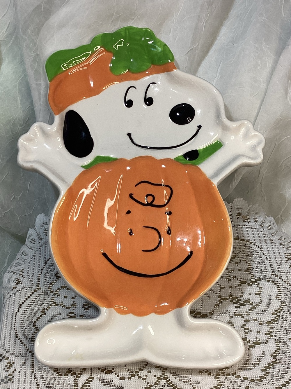 Hallmark Peanuts Snoopy Charlie Brown Pumpkin Candy Bowl Serving Dish